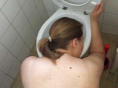 German submissive bbw cleaning the toilet - humiliation