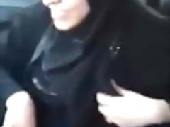 Iraqi niqab dance in the car